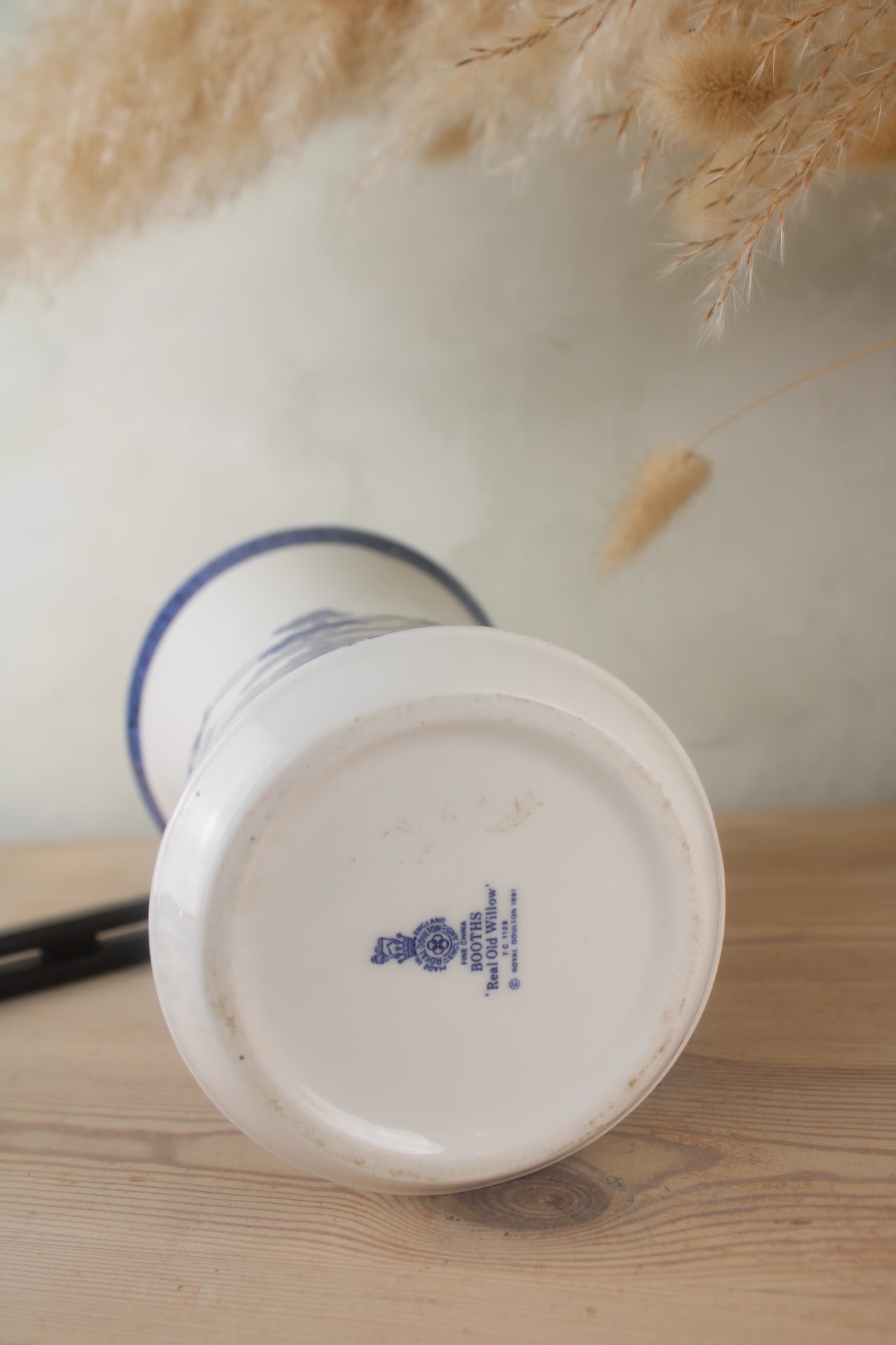 Booths ‘Real Old Willow’ Blue and White Vase