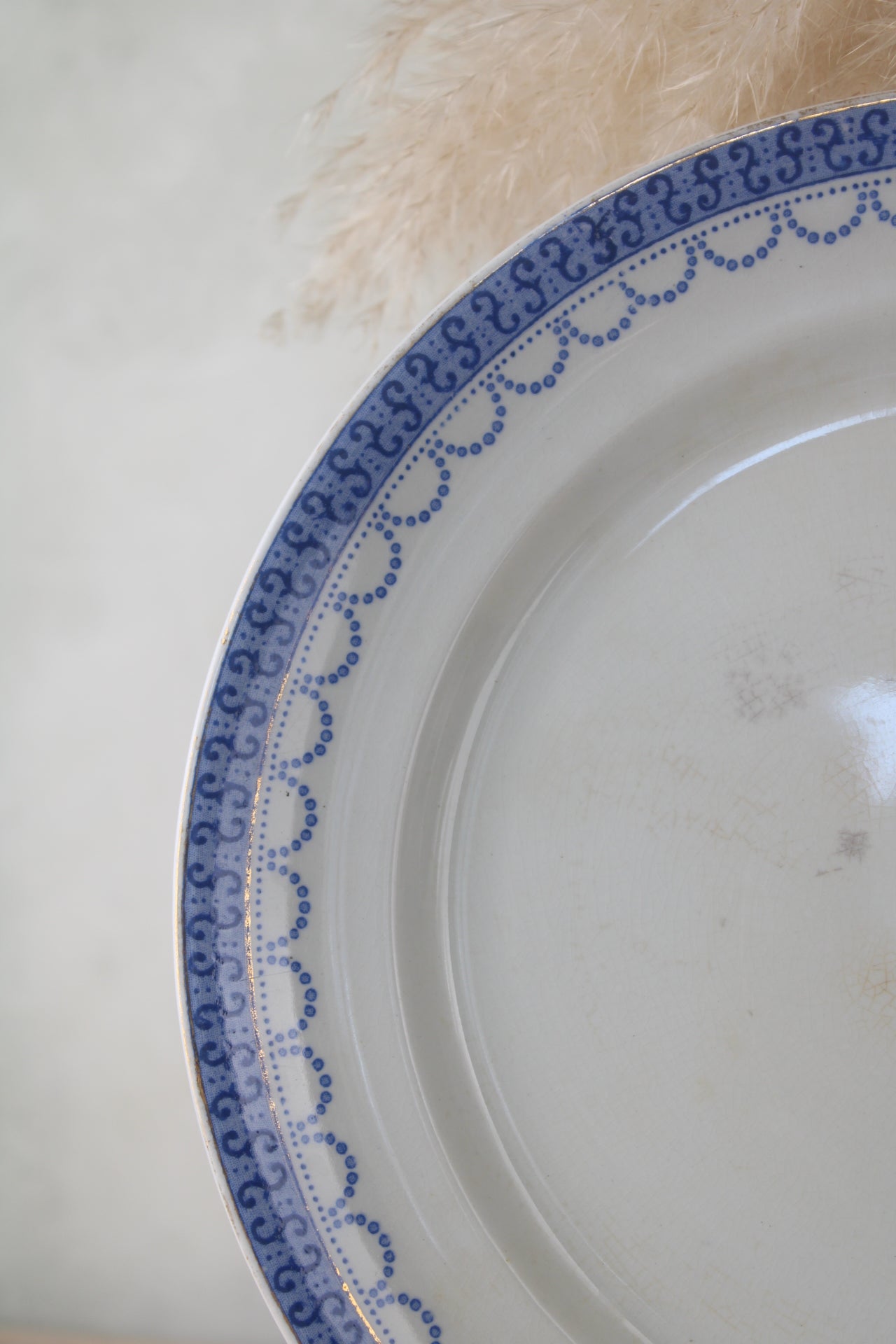 Set of 4 W Hulme Louis Blue Edge Dinner Plates