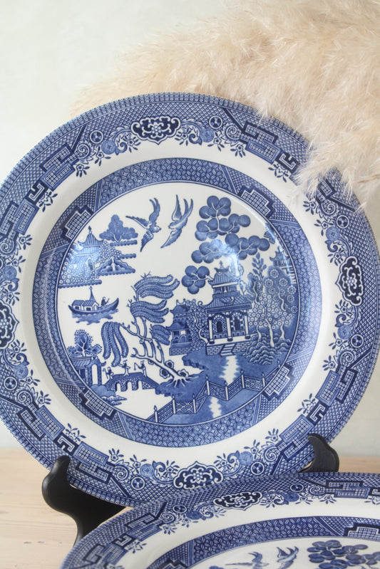 Set of 4 Old Willow Blue and White Dinner Plates