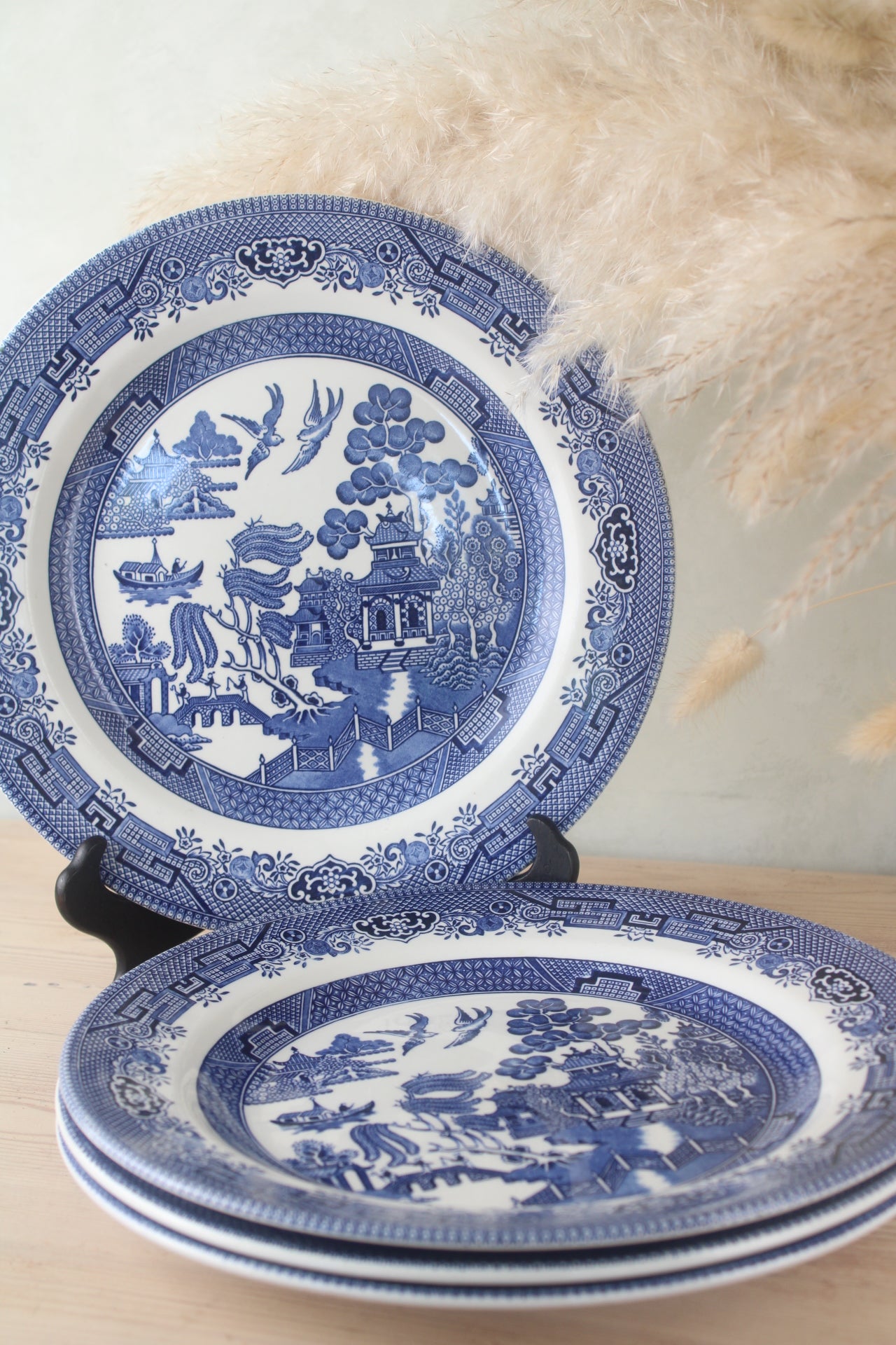 Set of 4 Old Willow Blue and White Dinner Plates