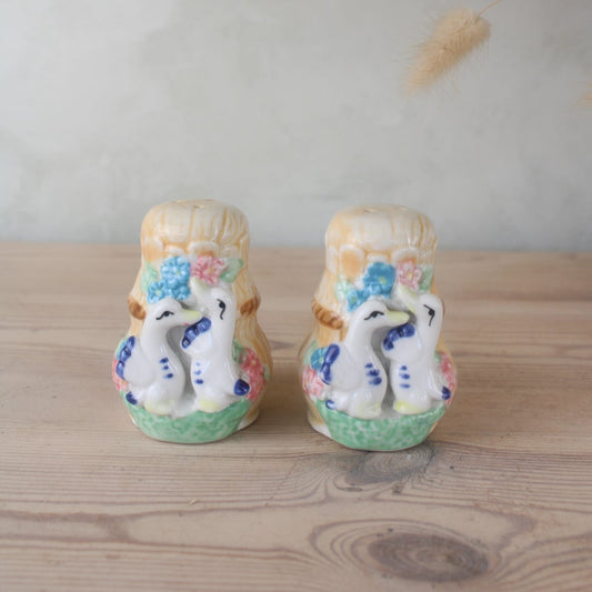 Duck Vintage Salt and Pepper Shakers