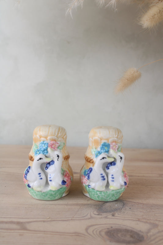 Duck Vintage Salt and Pepper Shakers