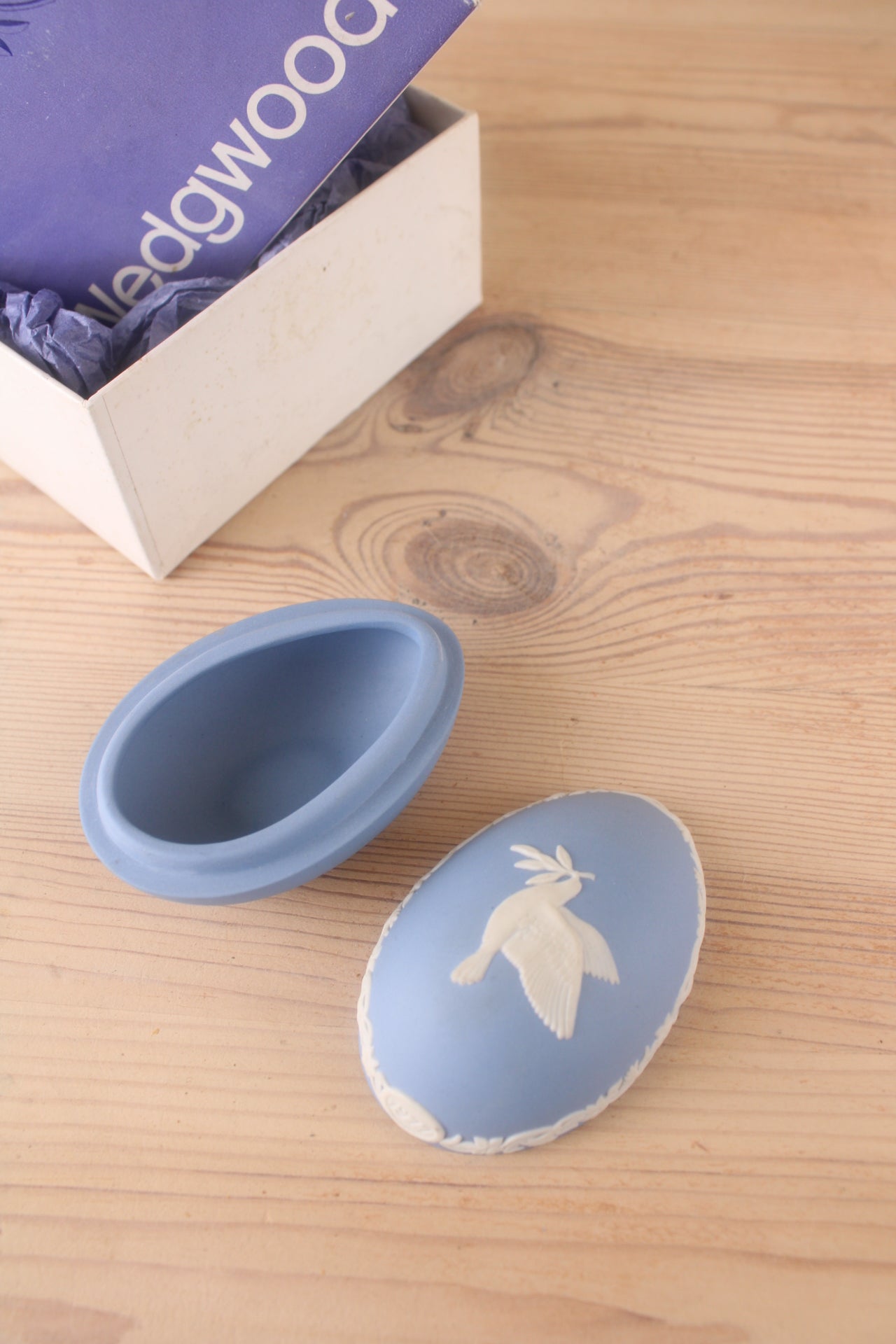 Wedgewood Blue Jasperware Egg 1977