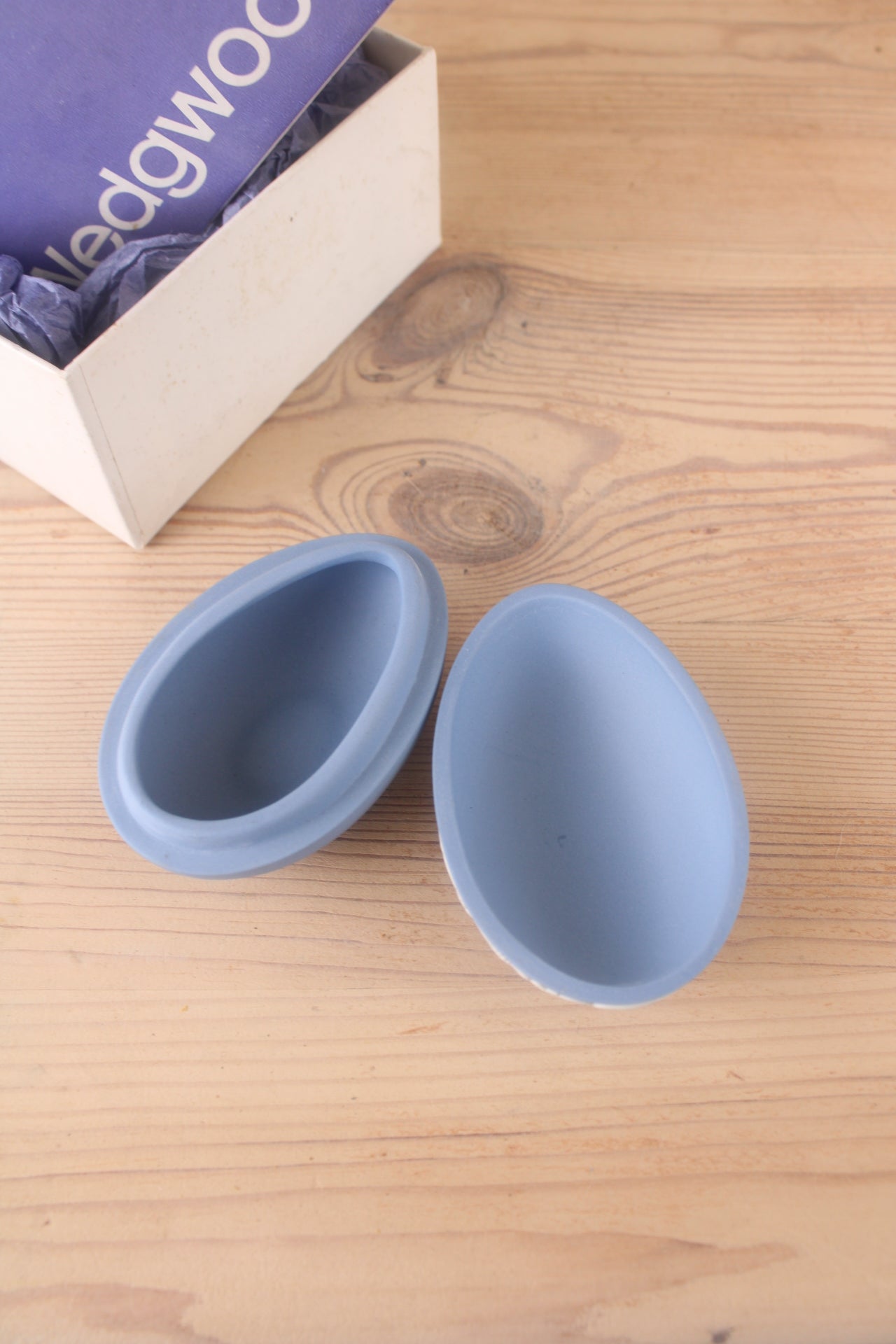 Wedgewood Blue Jasperware Egg 1977