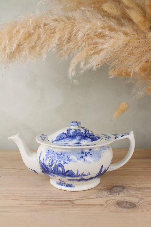 Regal Pottery Palissy ‘Enchanta’ Teapot