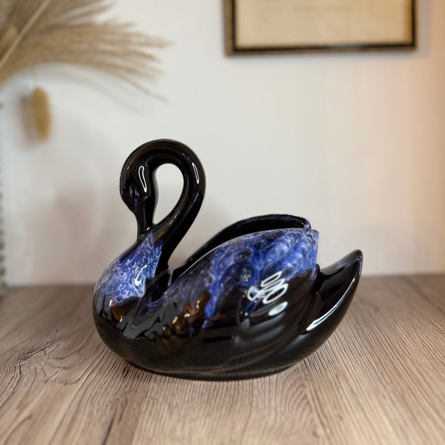 Blue Swan Plant Pot