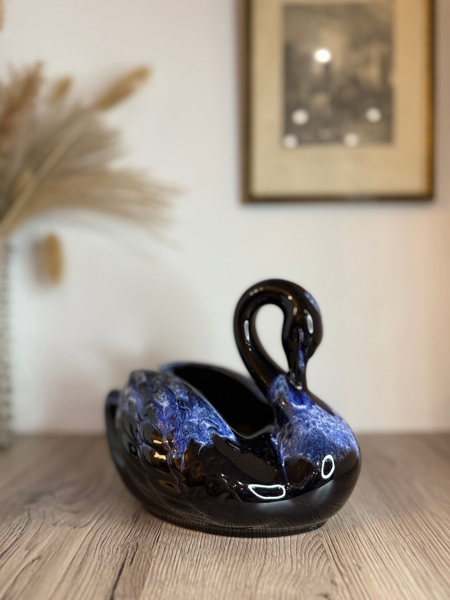 Blue Swan Plant Pot