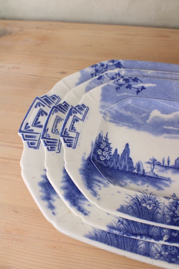Set of 3 Regal Pottery Palissy ‘Enchanta’ Platters