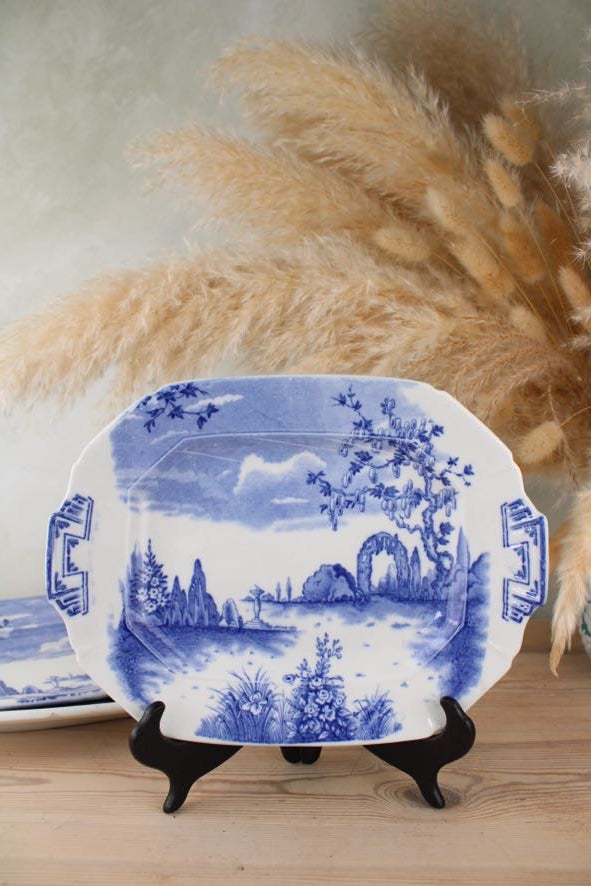 Set of 3 Regal Pottery Palissy ‘Enchanta’ Platters