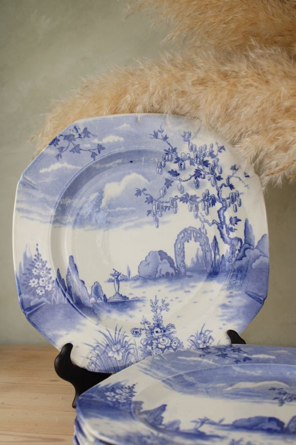 Set of 6 Regal Pottery Palissy ‘Enchanta’ Large Side Plates