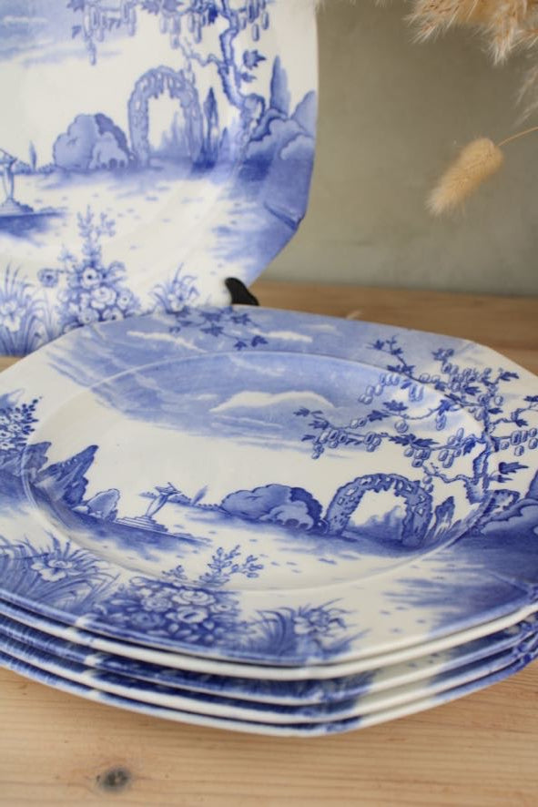 Set of 6 Regal Pottery Palissy ‘Enchanta’ Large Side Plates