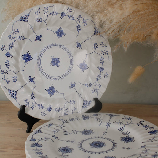 Set of 4 York Town Plates