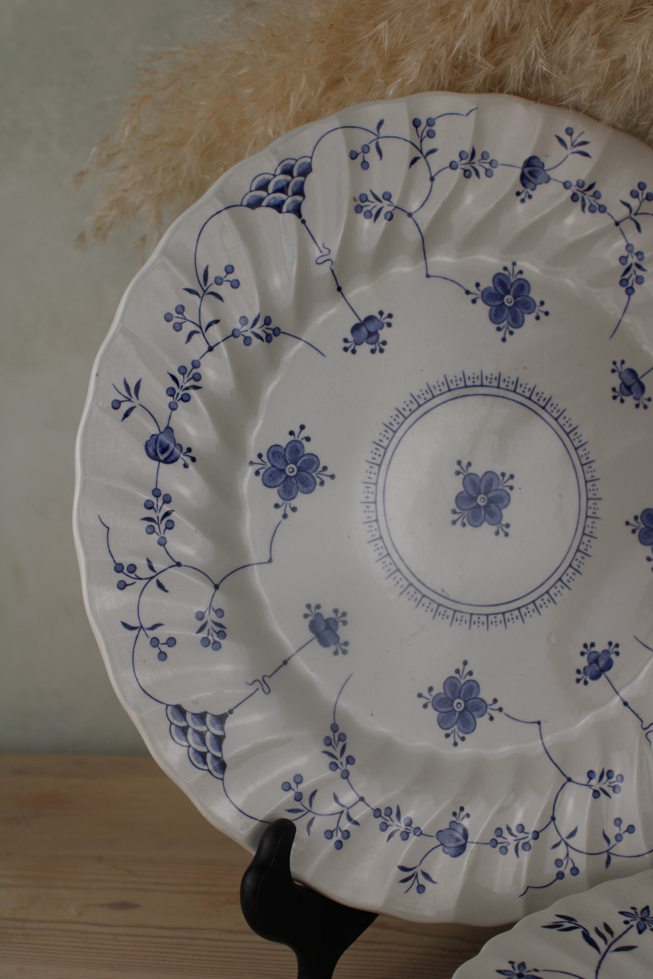 Set of 4 York Town Plates