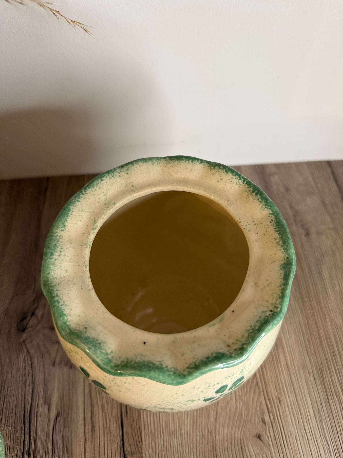 Presingoll Vintage Green and White Tea Storage Jar