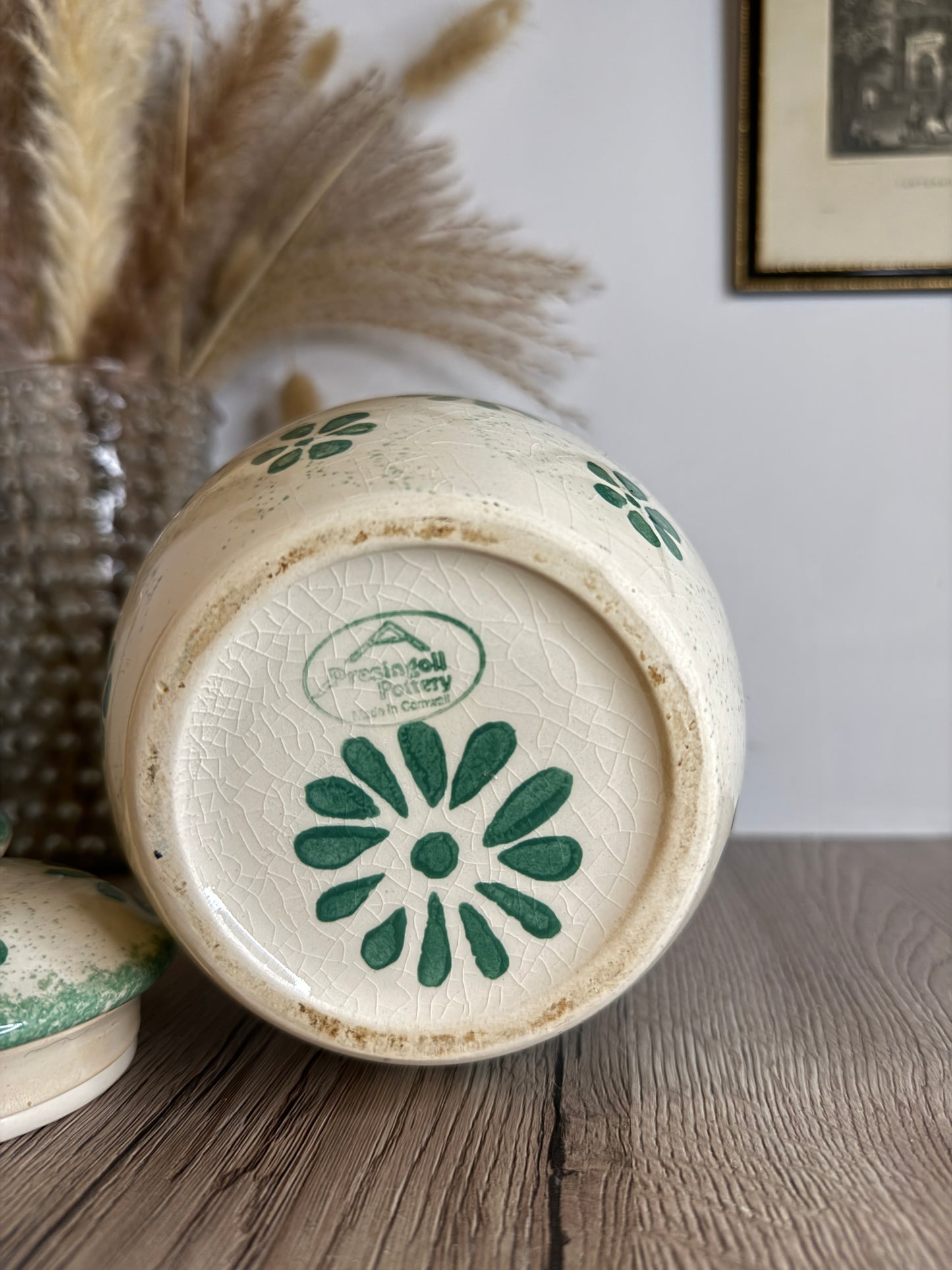 Presingoll Vintage Green and White Tea Storage Jar