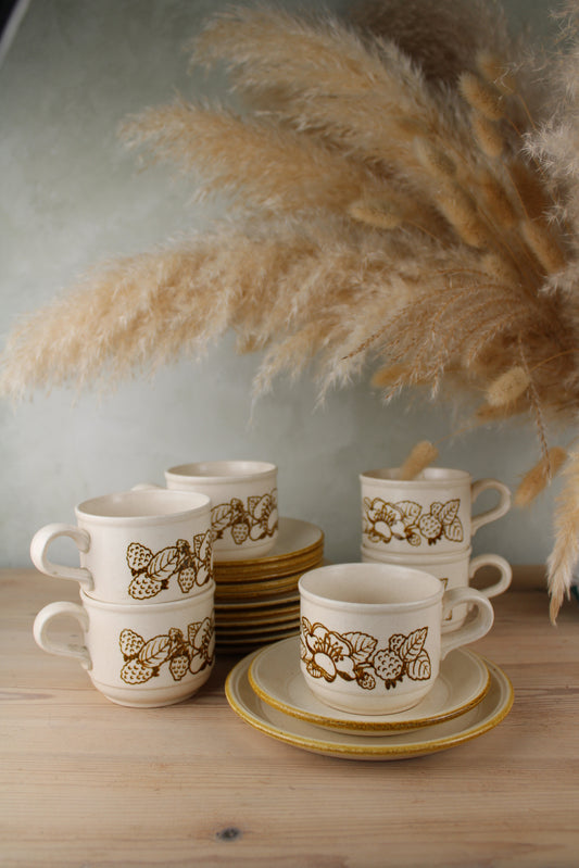 Set of 6 Kiln Craft Trios Teacup Set