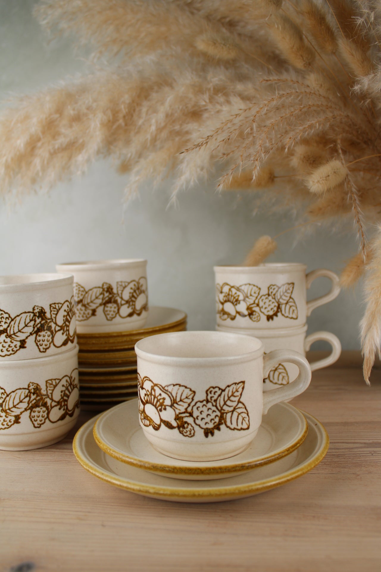 Set of 6 Kiln Craft Trios Teacup Set