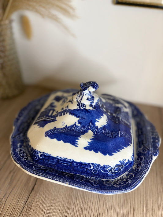 Old Willow Blue and White Square Serving Tureen