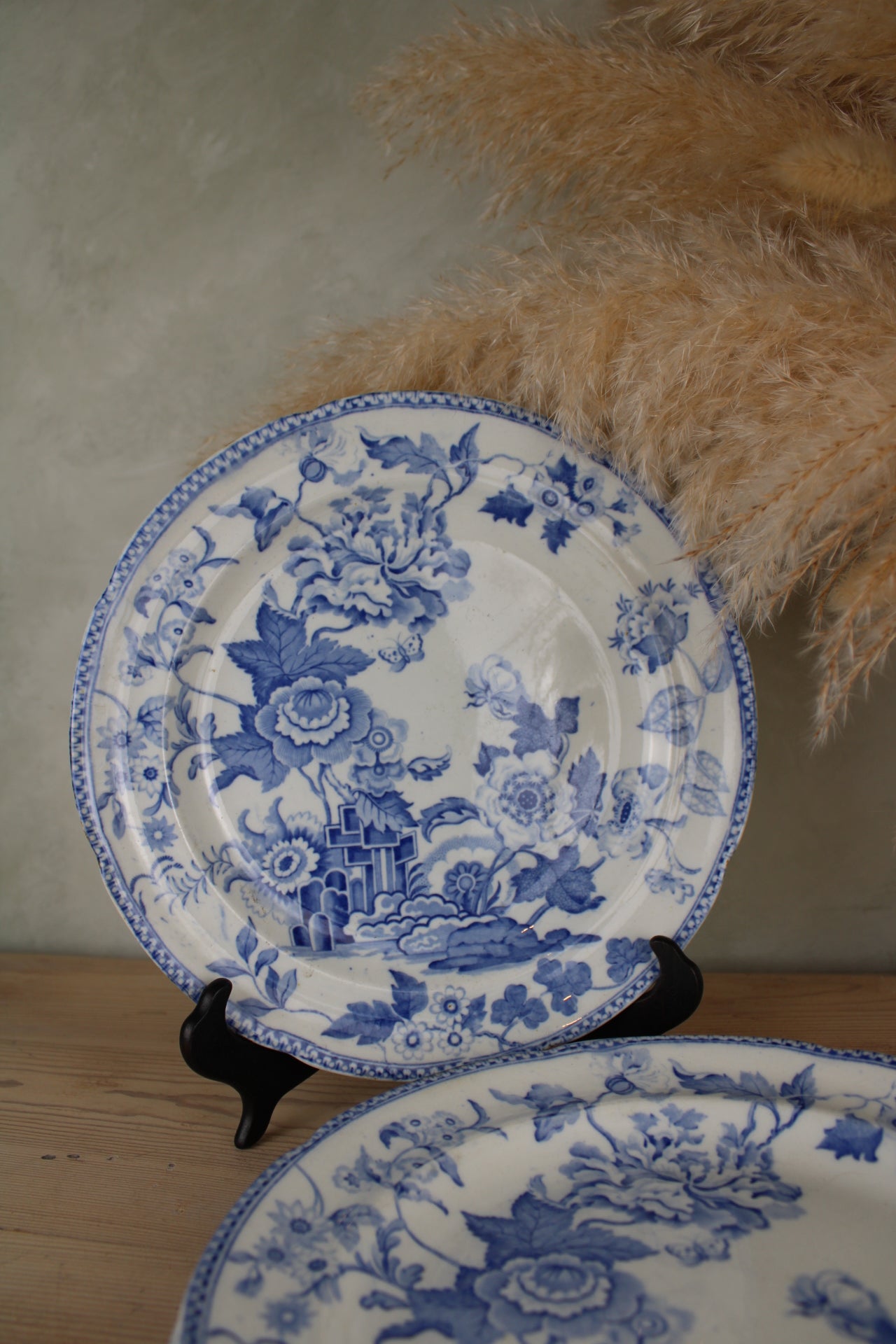 Set of 4 India Flowers Blue and White Plates