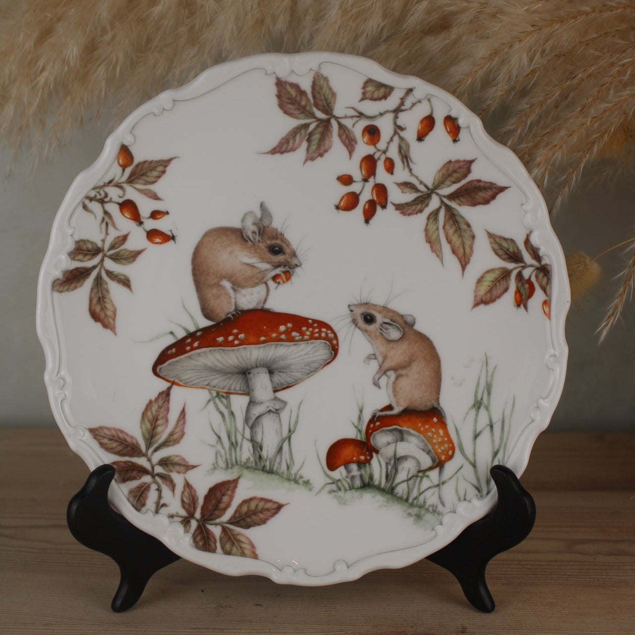 Royal Albert Autumn Playtime Hanging Plate