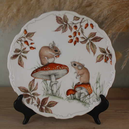 Royal Albert Autumn Playtime Hanging Plate