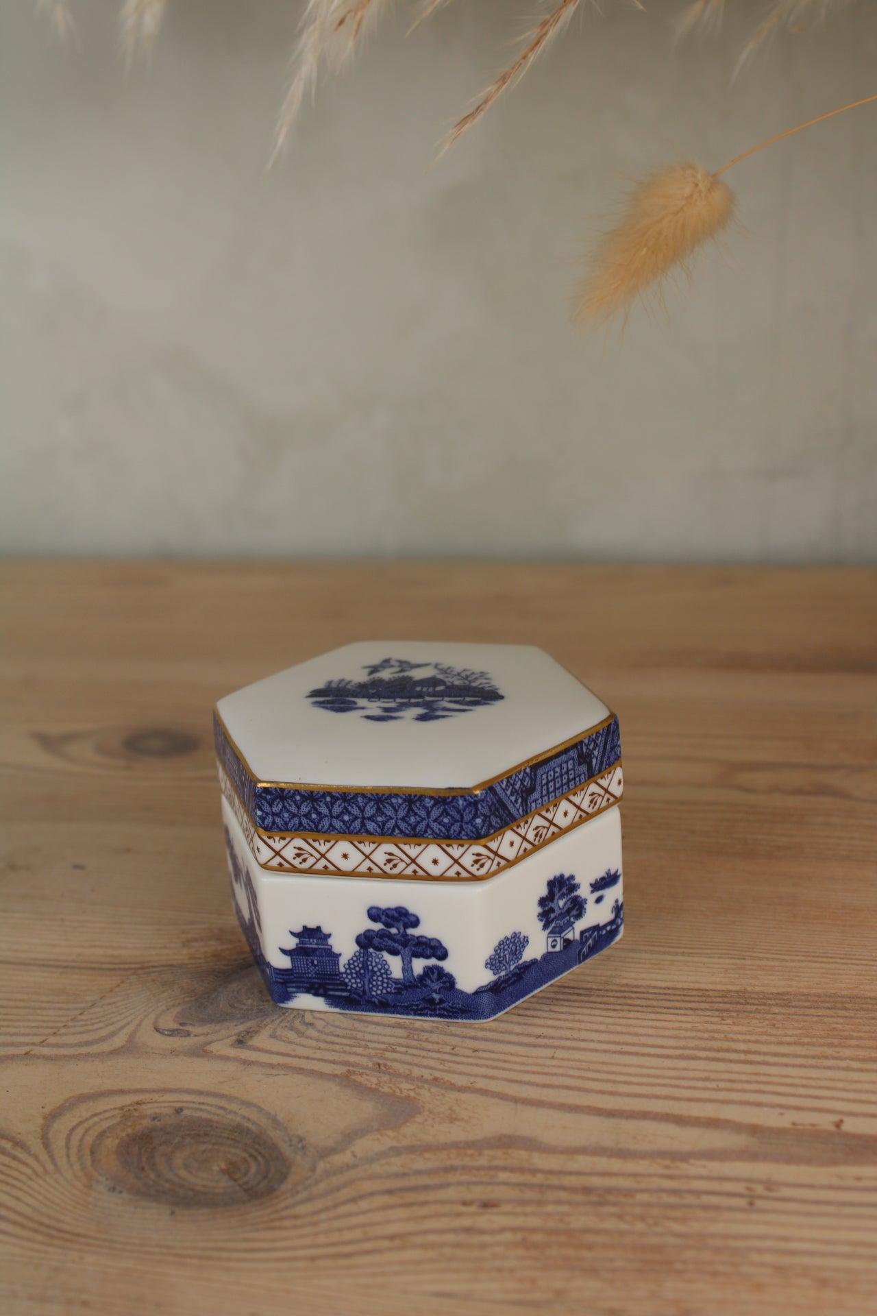 Booths Real Old Willow Trinket Pot