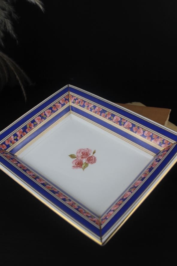 Wedgewood 'Friend for Life' Rose Rectangle Dish