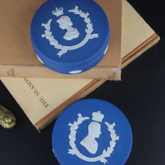 Pair of 1953 Wedgwood Jasperware Royal Blue Coronation Pots