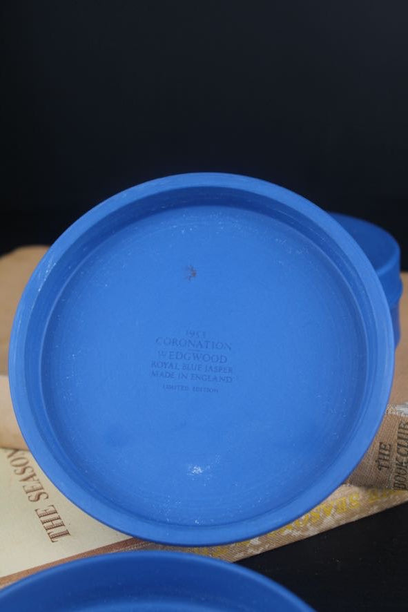 Pair of 1953 Wedgwood Jasperware Royal Blue Coronation Pots