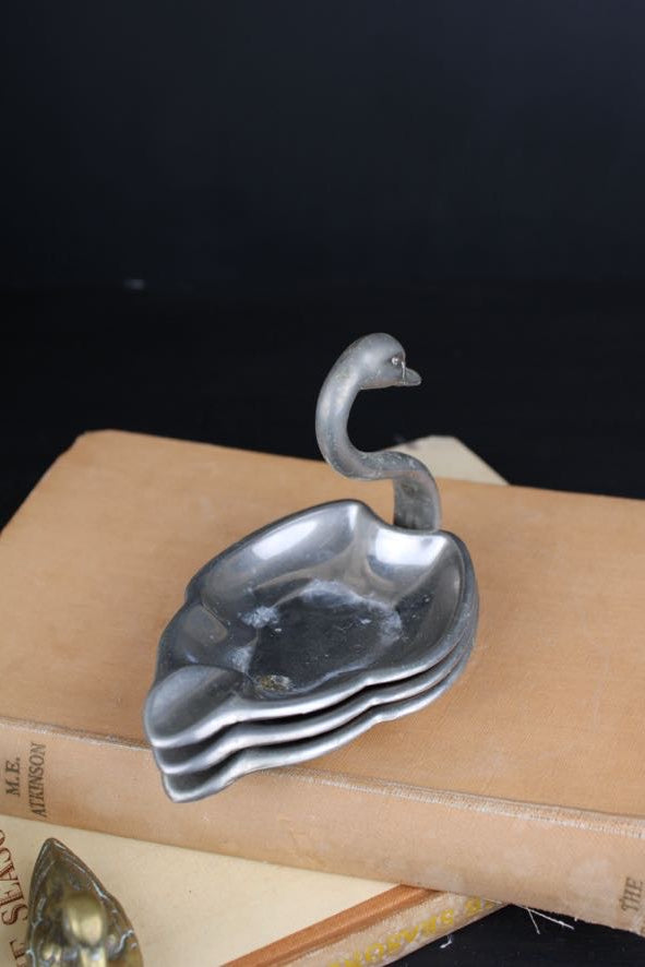 Swan Silver Stackable Ashtray Set