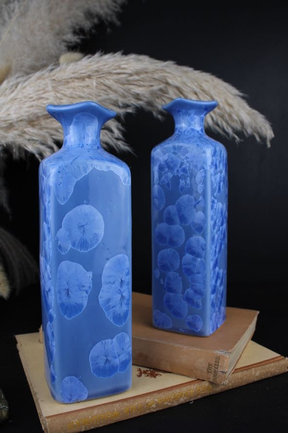 Cornflower Blue Chinese Vase with Crystalline Glaze 1970s