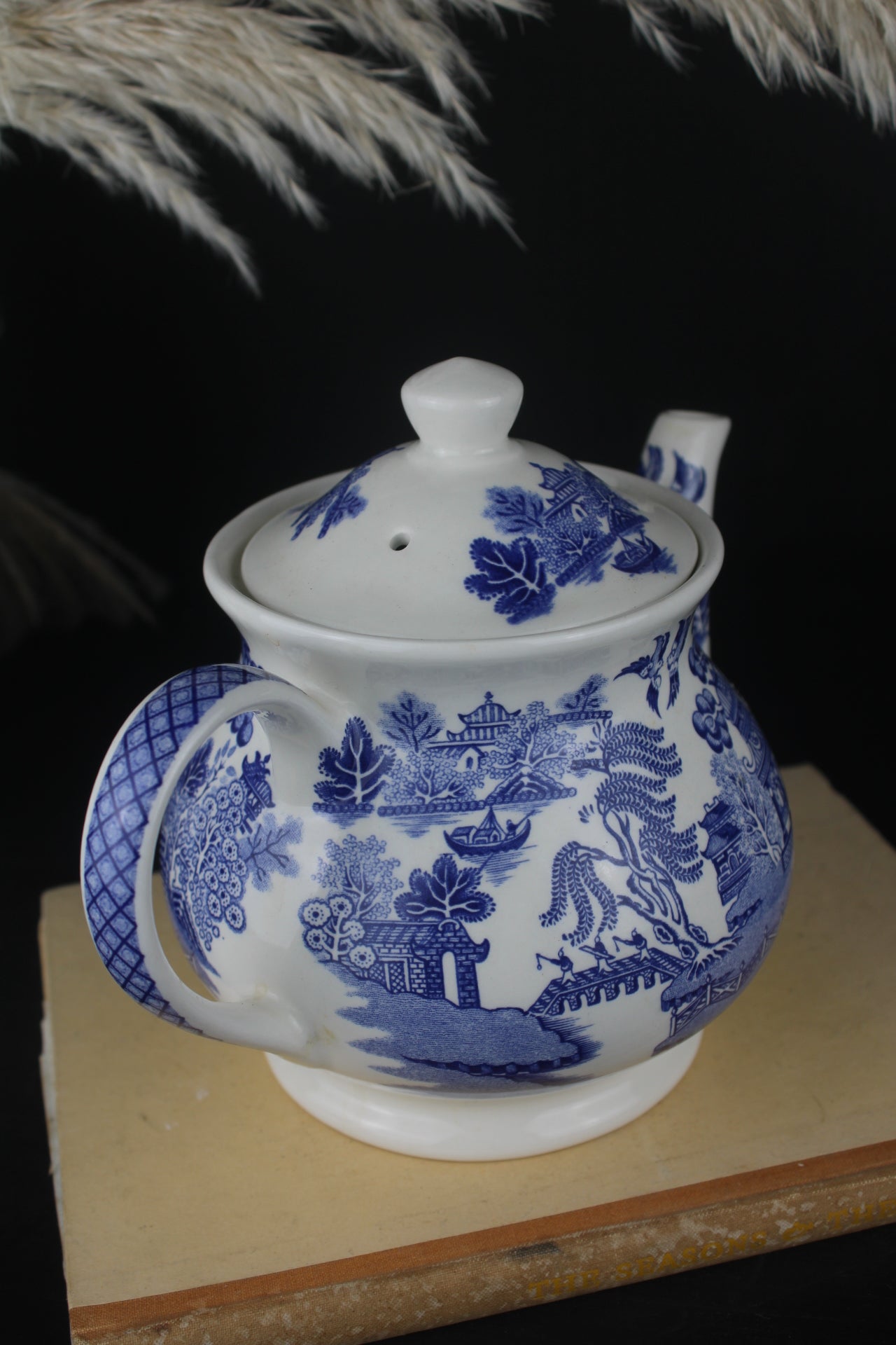 Sadler Old Willow Tea Pot