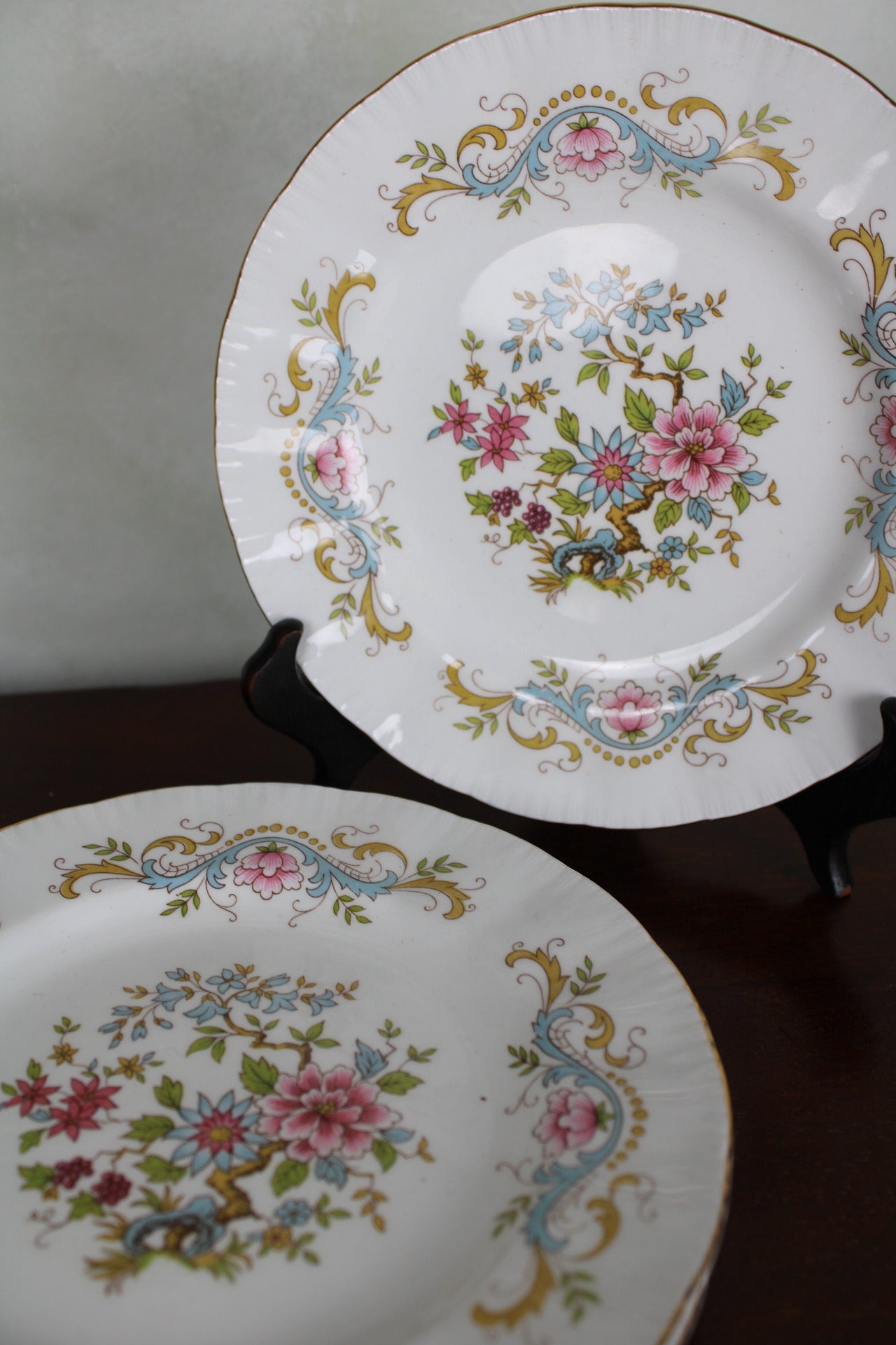 Set of 4 Royal Standard Mandarin Side Plates