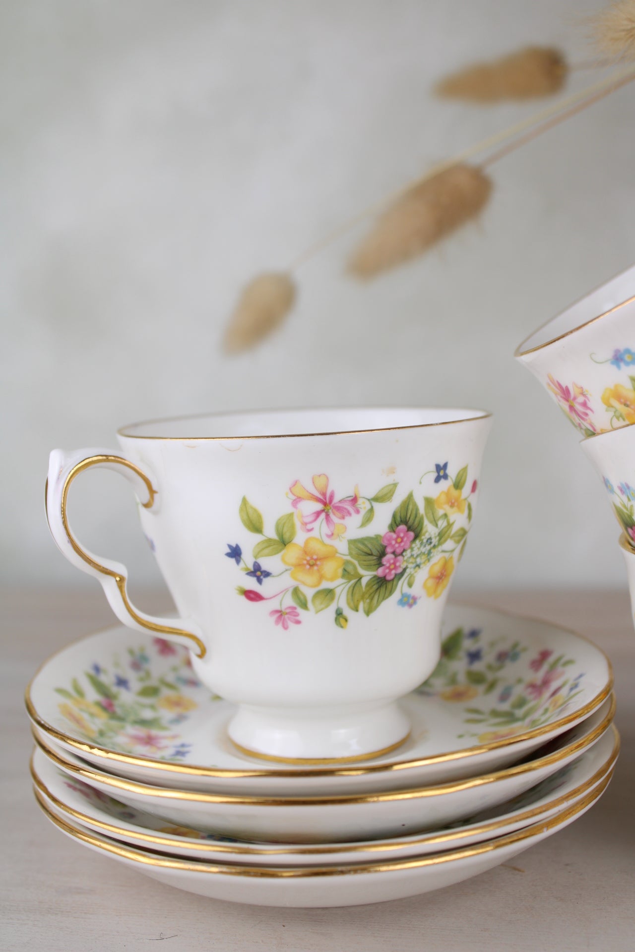 Set of 4 Colclough Hedgerow Wildflowers Teacup and Saucers