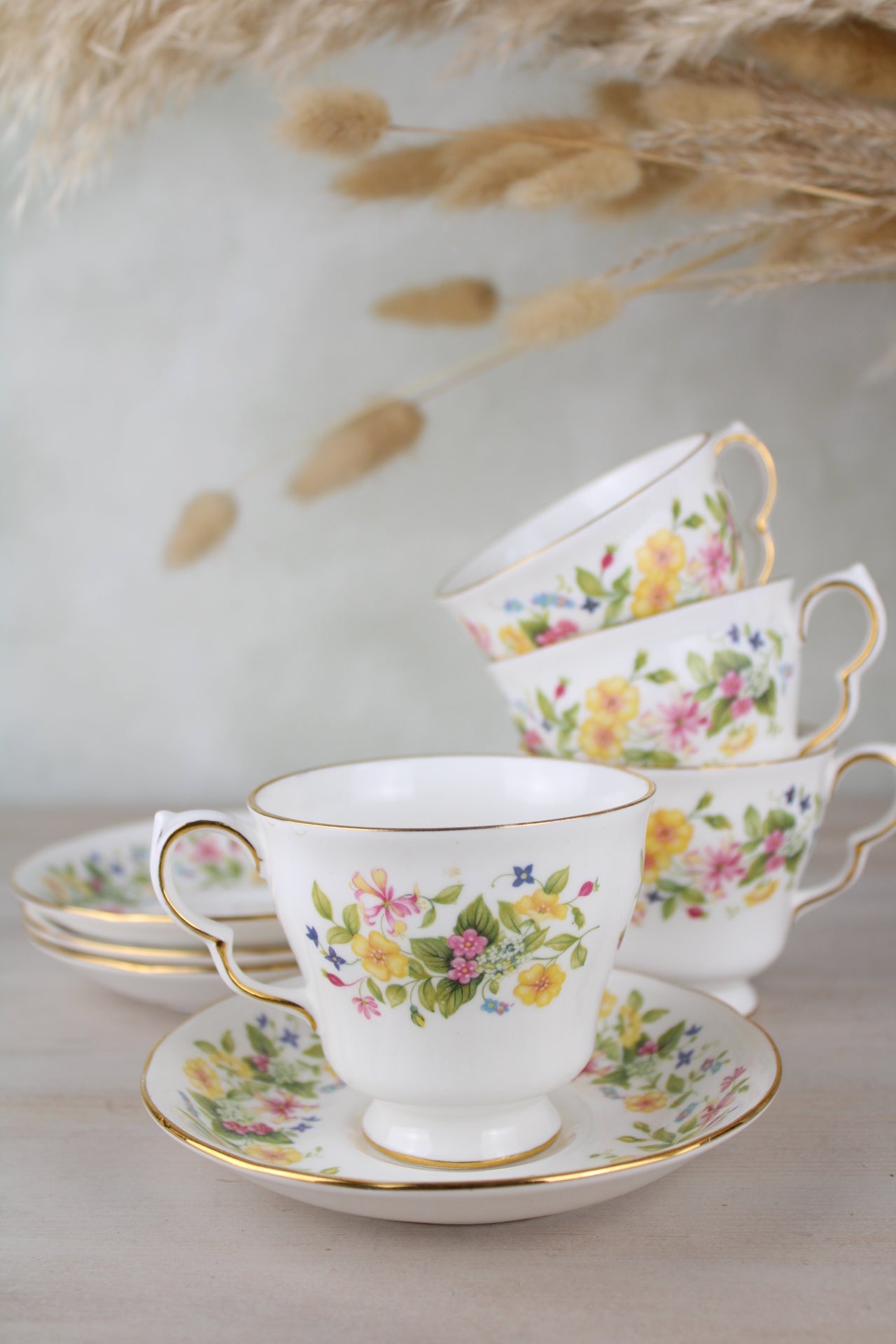 Set of 4 Colclough Hedgerow Wildflowers Teacup and Saucers