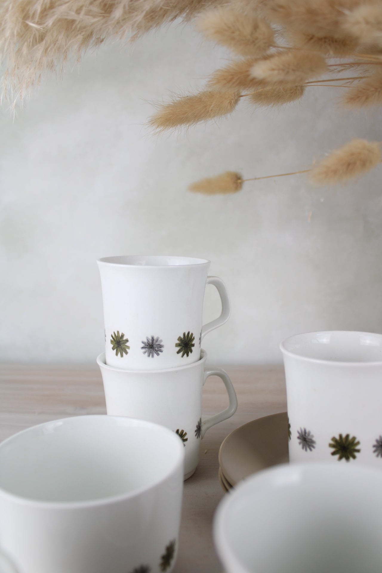 Set of 4 J&G Meakin Retro Tea Set- Teacups and Saucers with Milk Jug and Sugar Bowl
