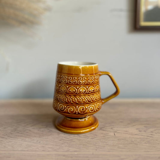 Majolica Retro Mug in Rust