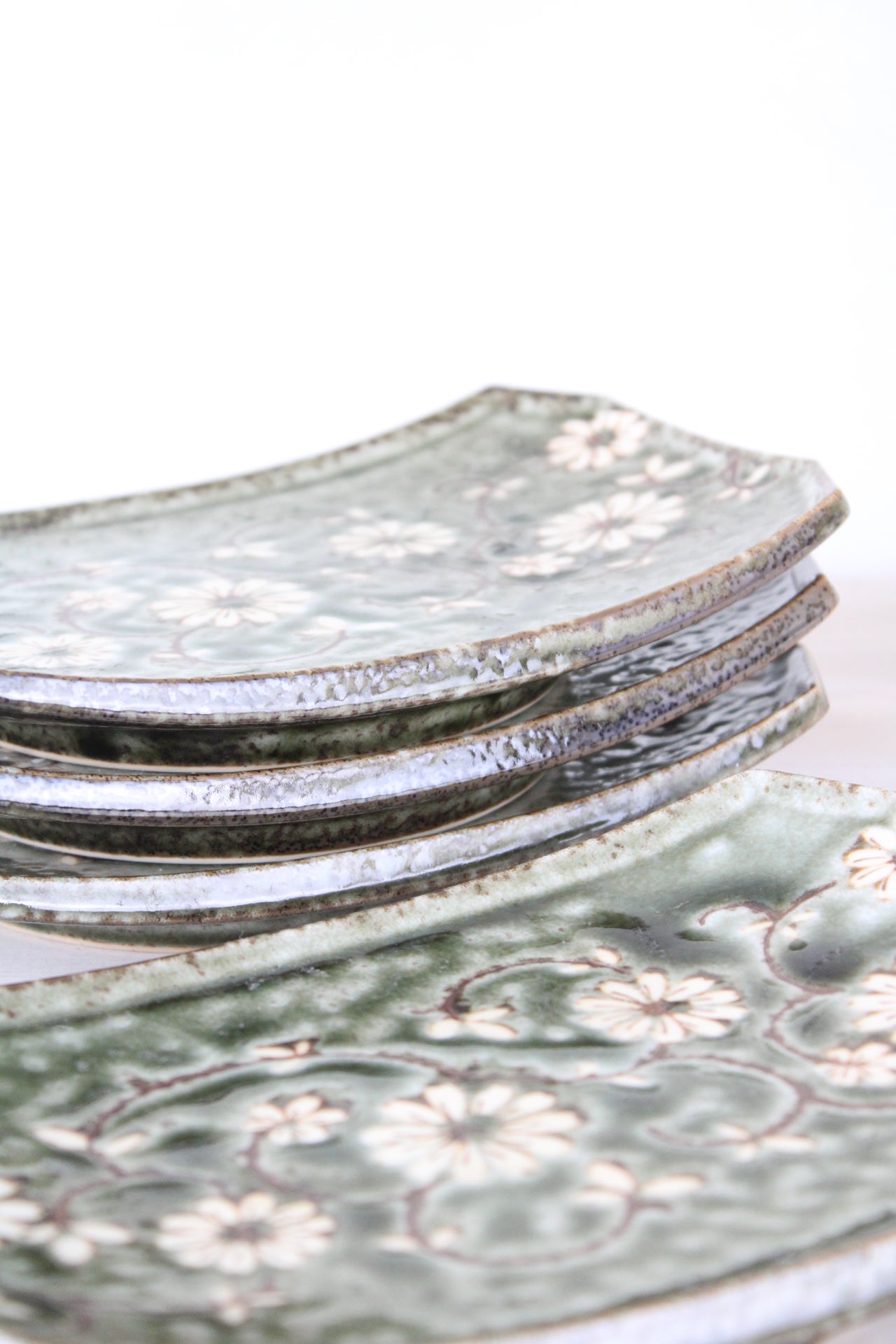 Set of 4 Japanese Rectangle Flower Plates