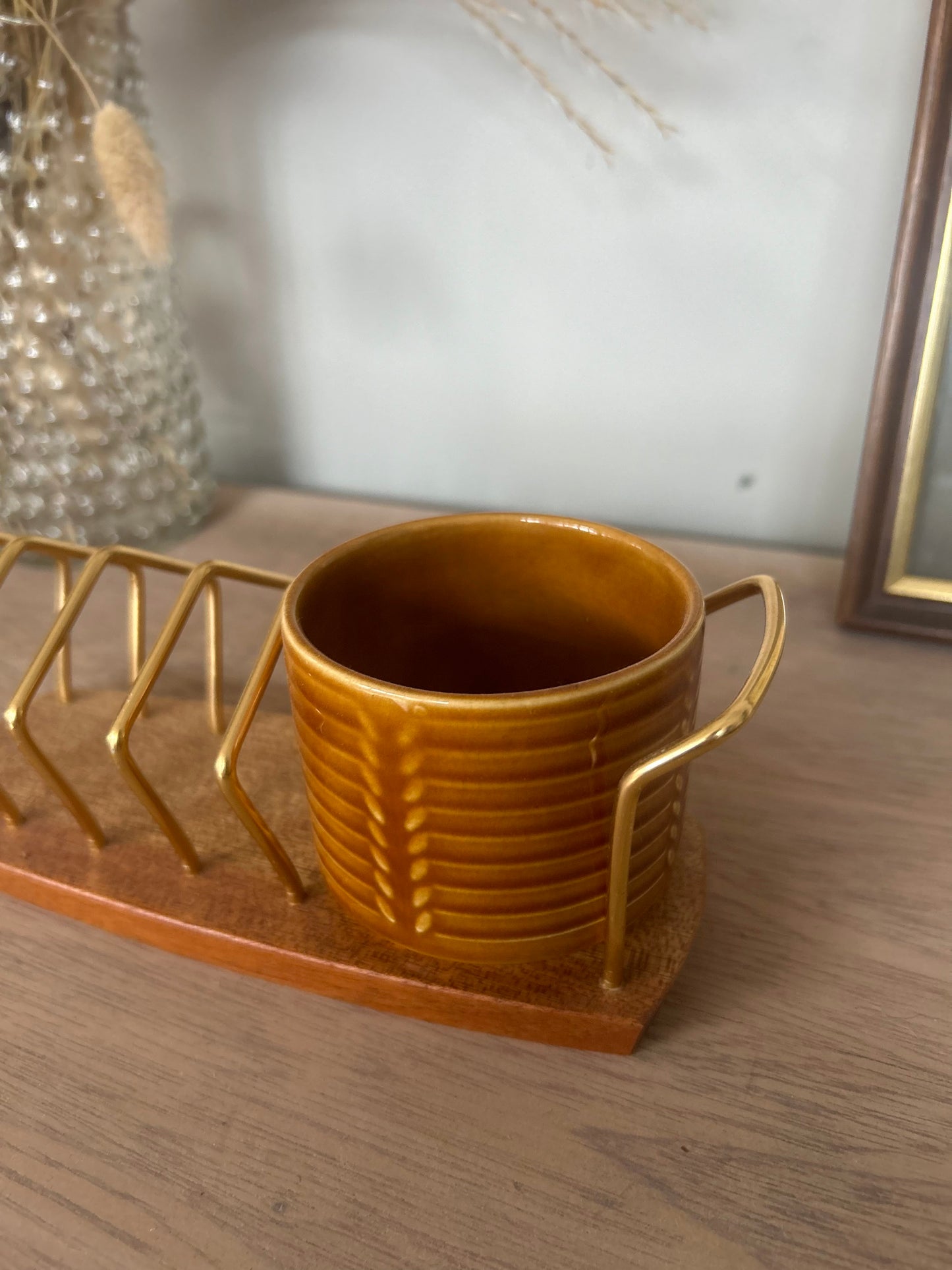 Wooden Retro Toast Rack with Original Ceramic Bowl