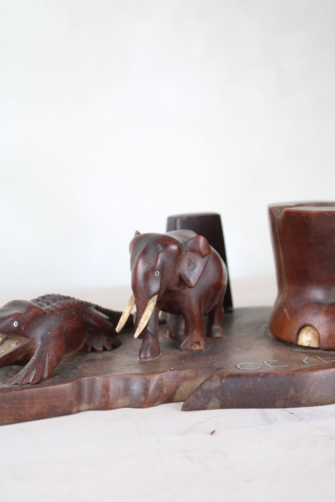 Wooden Smoking Stand Ashtray Incense Stand with Elephant