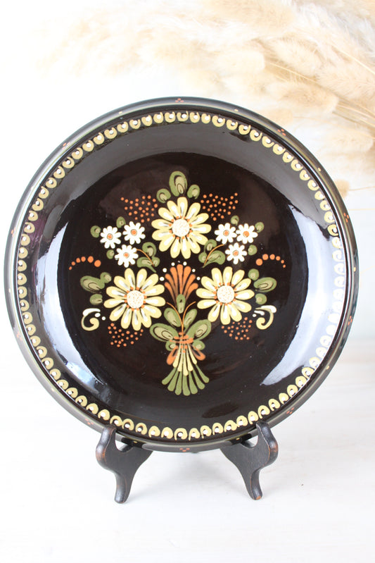 Brown Retro Floral Hanging Plate