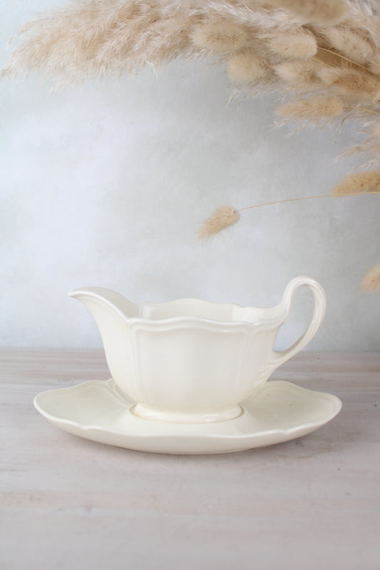 Wedgewood Cream Gravy Boat