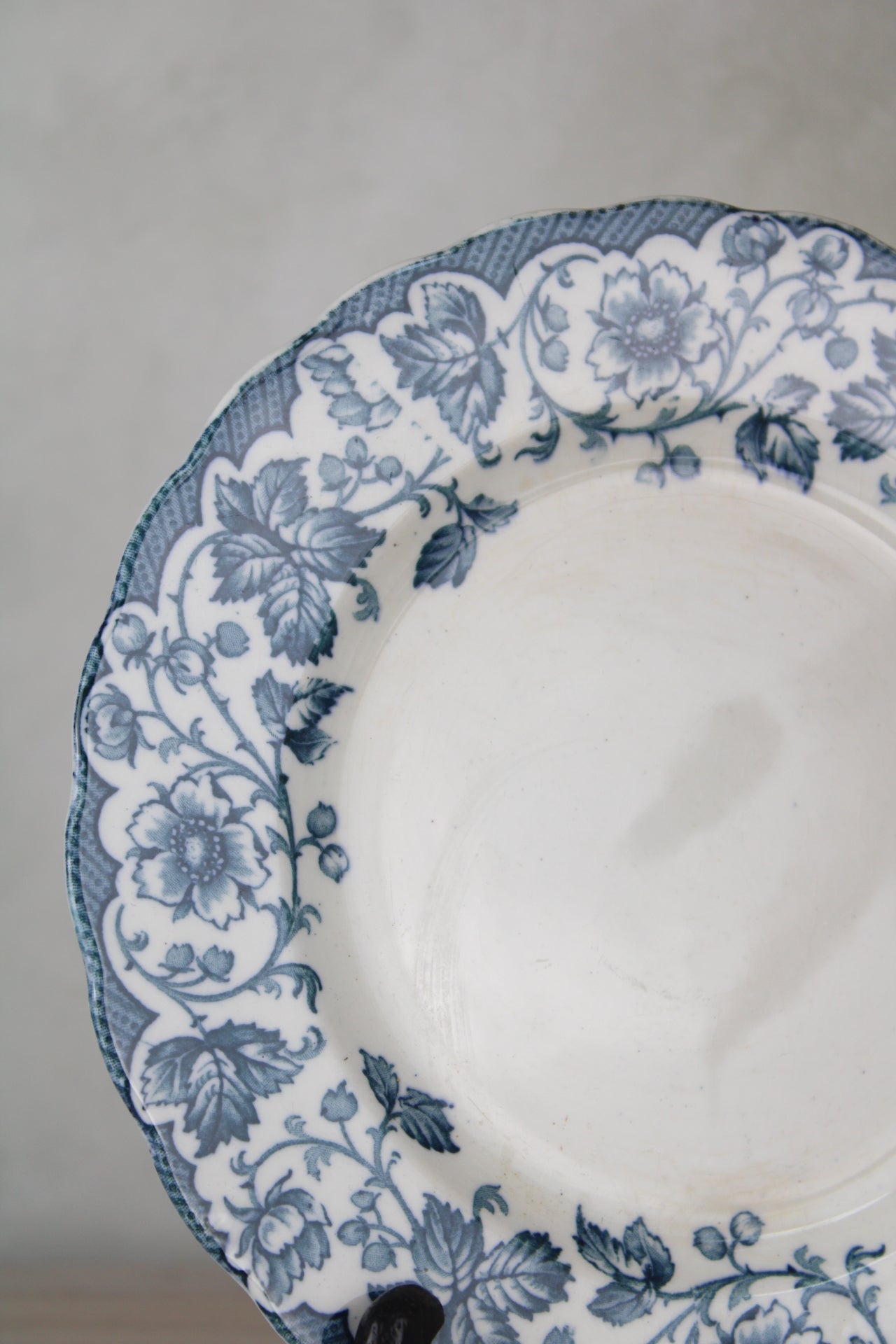 Set of 4 Hulme Reliable Burslem Bramble Side Plates
