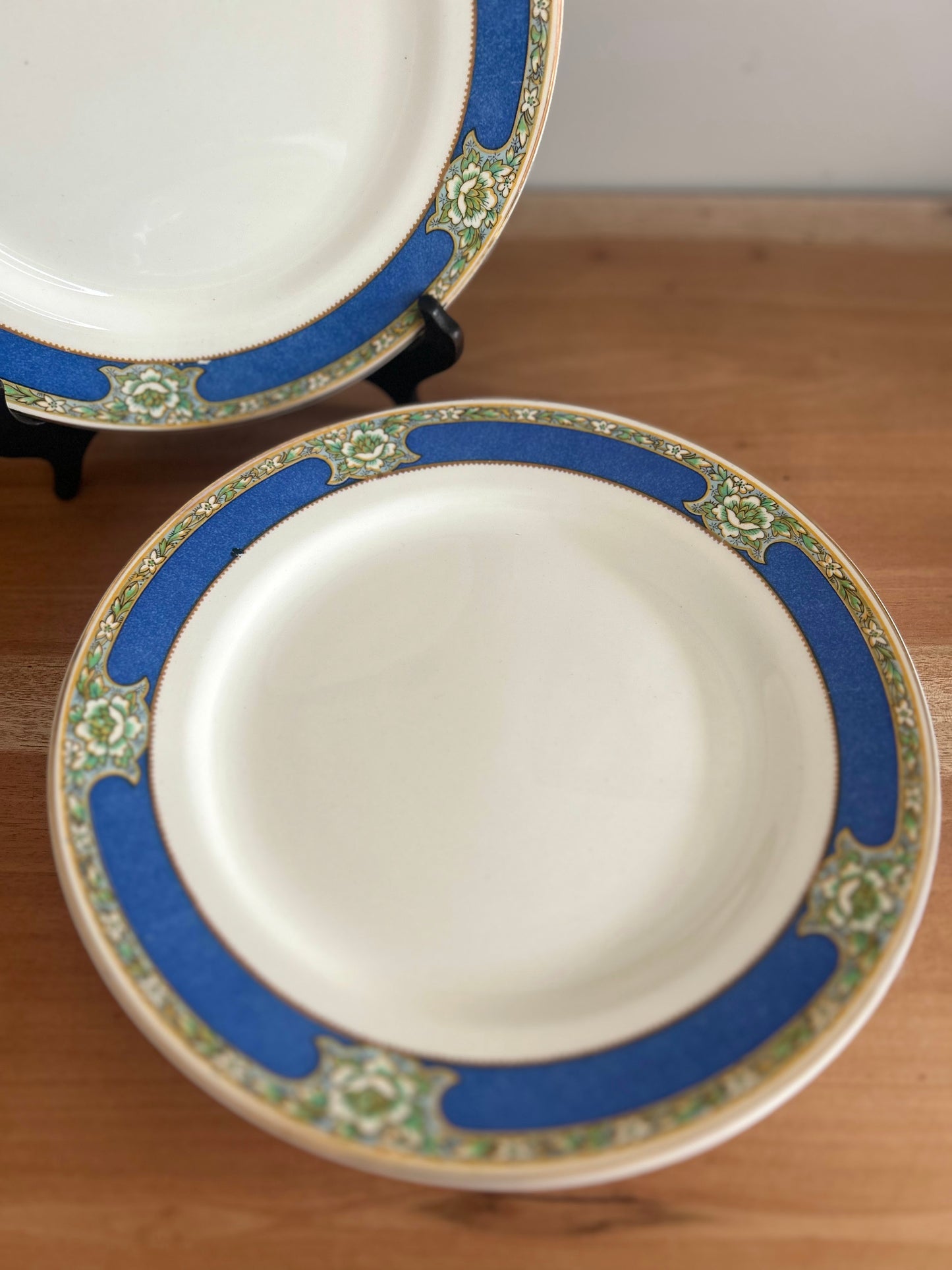 Set of 4 W H Grindley “Goodwood’ Small Dinner Plates