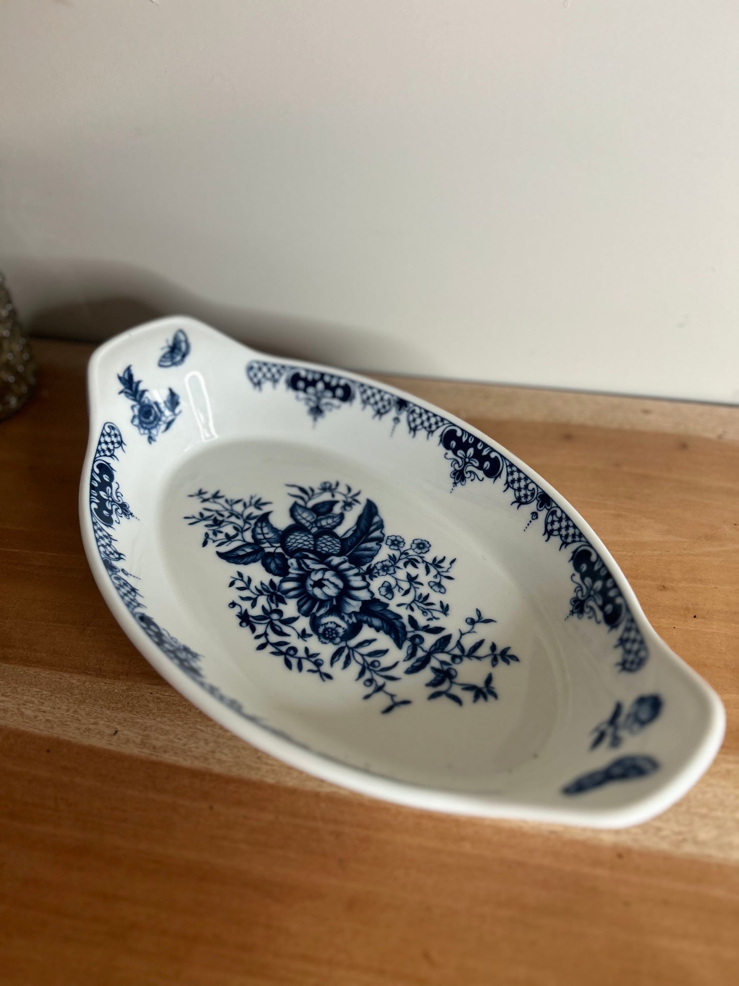 Royal Worcester Hanbury Casserole Dish in Blue and White floral Design