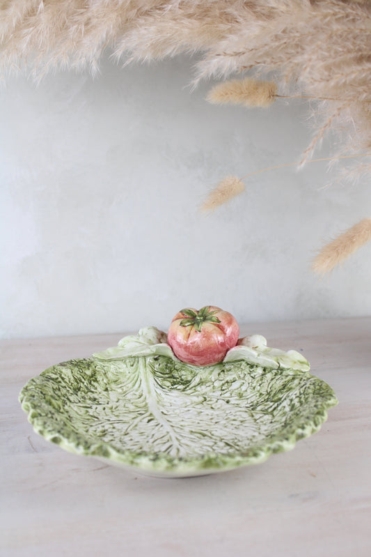 Italian Leaf Bowl with Tomato