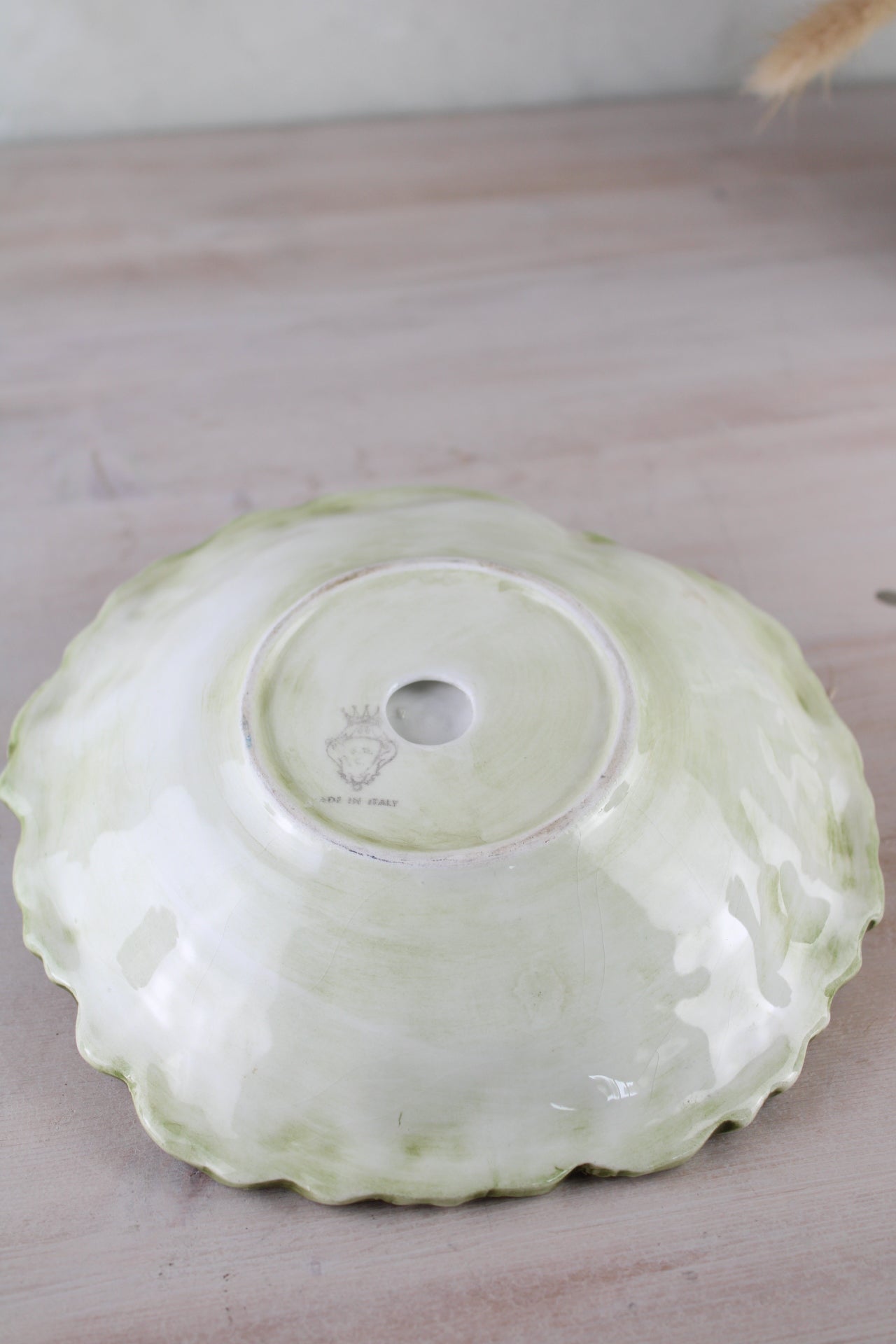 Italian Leaf Bowl with Tomato