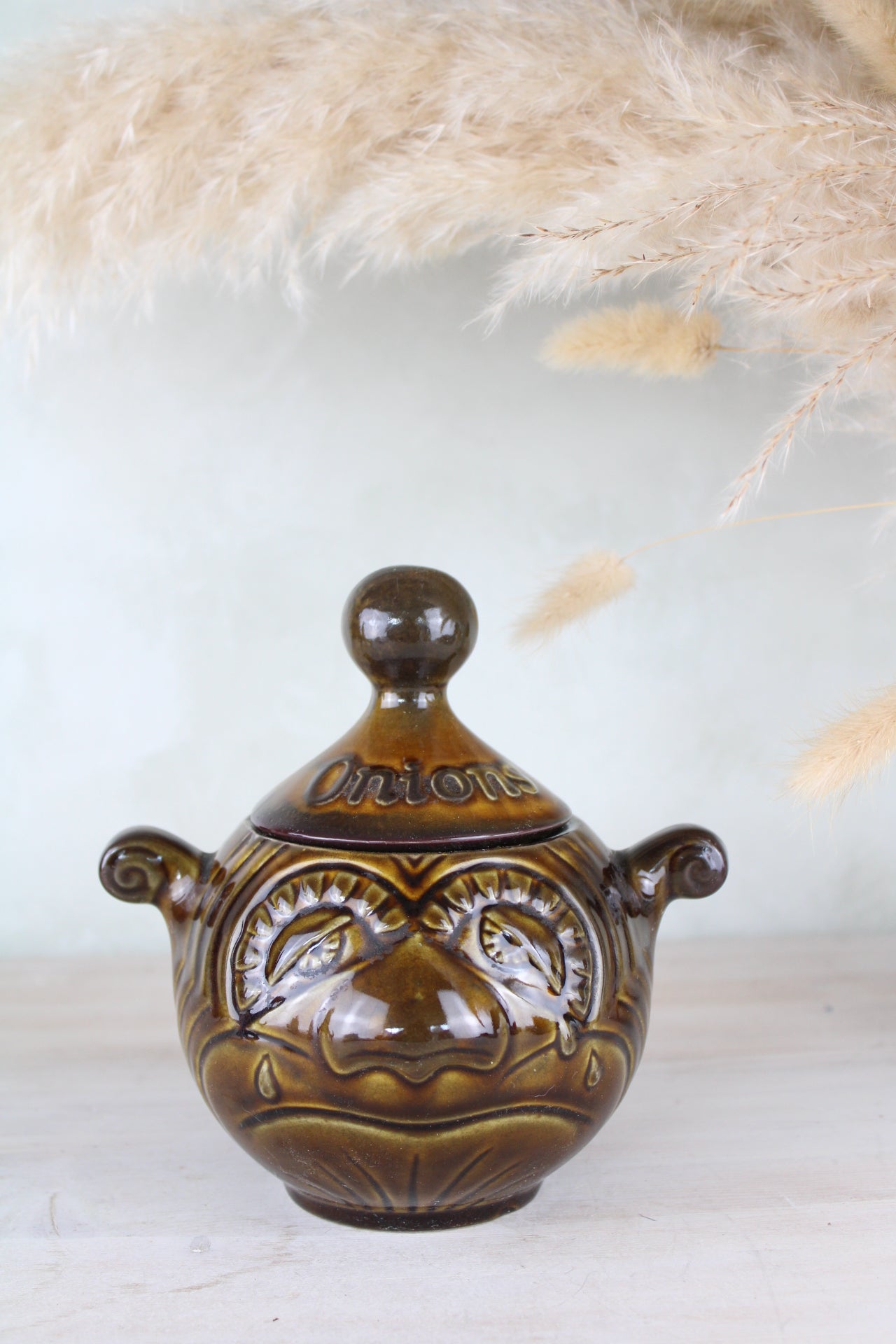 Sadler Onion Jar